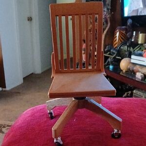 DESK CHAIR FOR 18" DOLLS